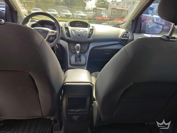 2014-ford-escape-image-35