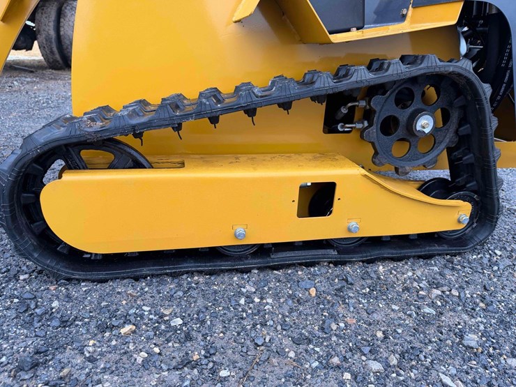 new-sdll80-mini-track-loader-image-6