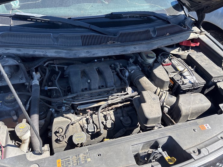 2014-ford-explorer-image-12