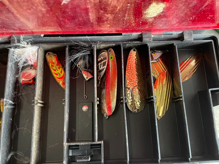 #7608-•-phantom-plano-tackle-box-image-6