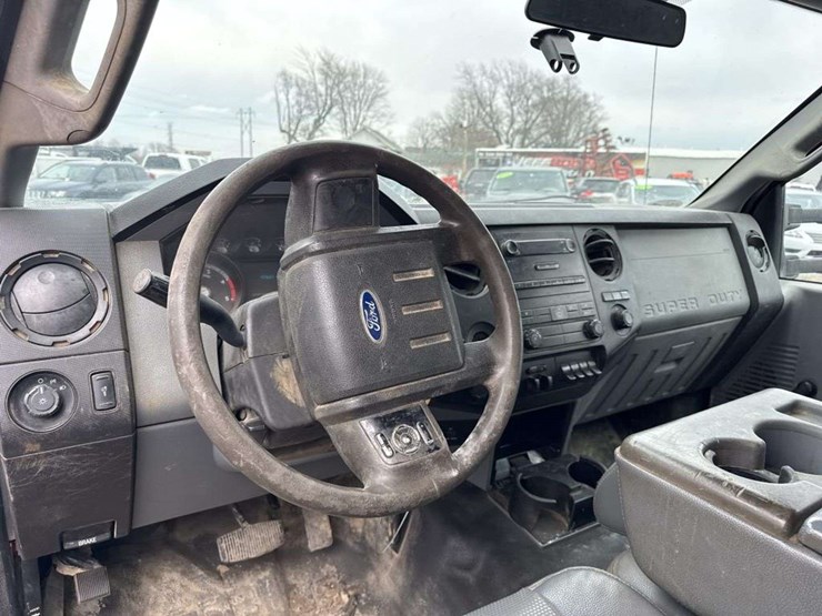 2013-ford-f450-image-21