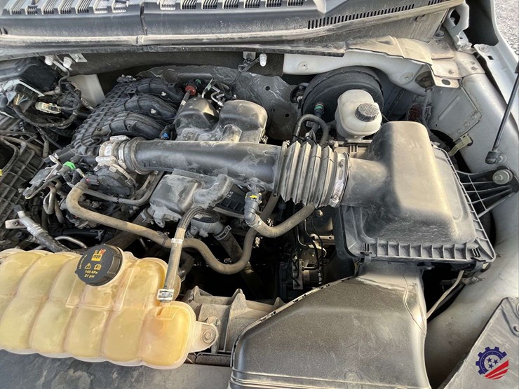 2020-ford-f150-xl-image-38