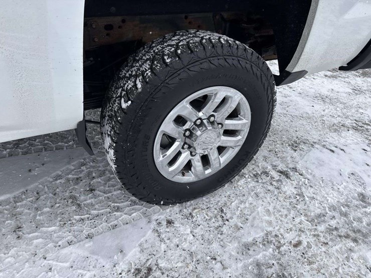 2018-chevrolet-silverado-3500hd-ltz-image-9