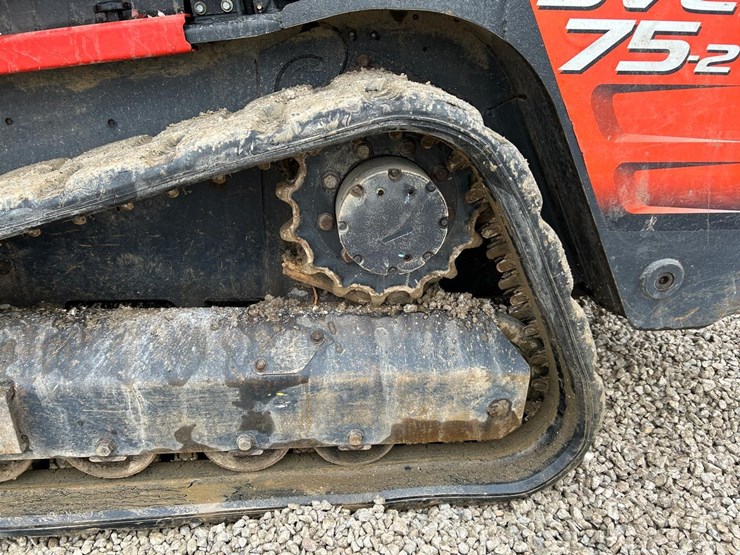 2021-kubota-svl75-2-image-18