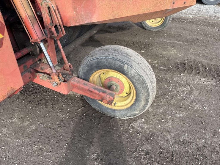 new-holland-489-image-7