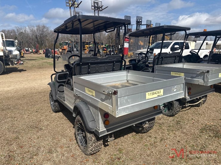 2022-evolution-turfman-800electric-golf-cart-image-3