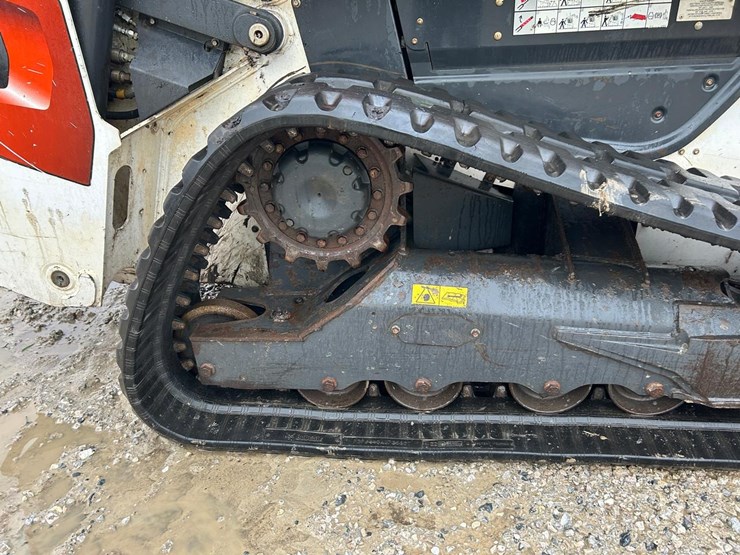 2022-bobcat-t76-image-14