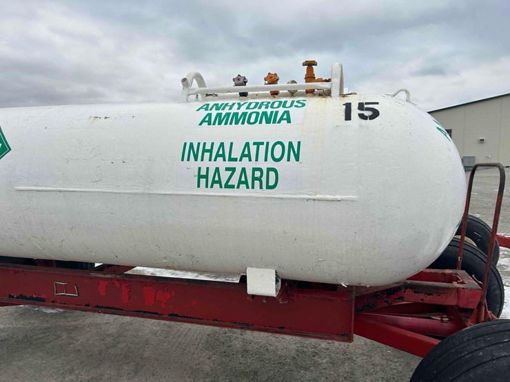 ag-systems-twin-1000-gal.-nh3-tanks-on-gear-#15-image-11