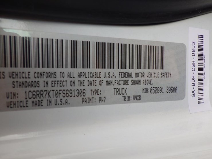 2015-dodge-1500-image-17