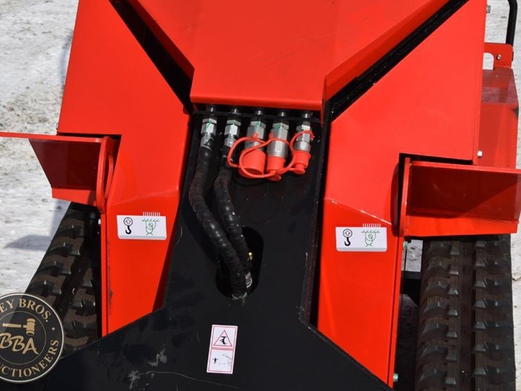 2025-agt-industrial-mini-skid-steer-41821-image-9