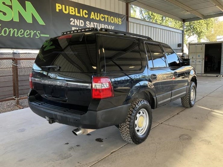 2016-ford-expedition-image-7