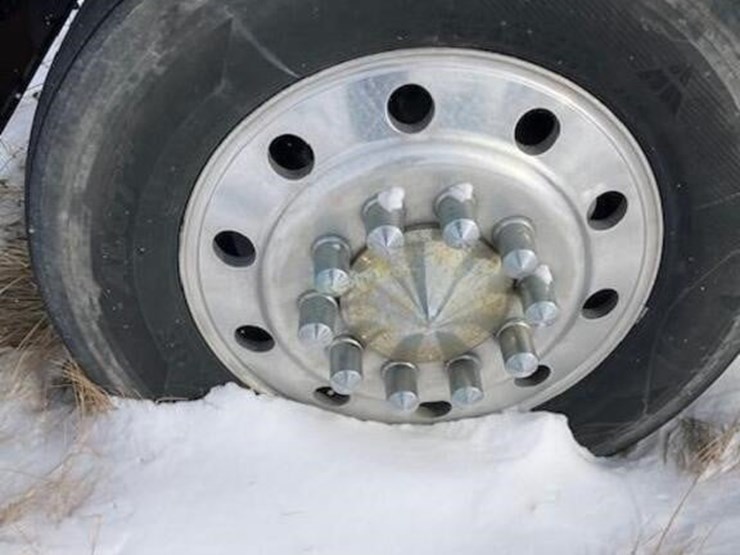 1983-marmon-110p-cab-over-engine-semi-truck-image-3