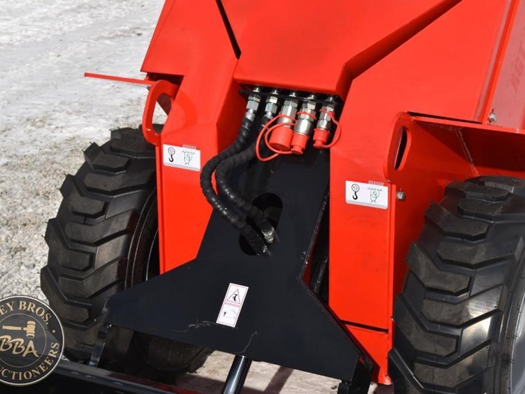 agt-industrial-mini-skid-steer-41822-image-9