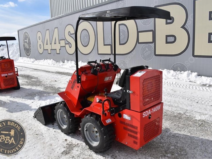 agt-industrial-mini-skid-steer-41822-image-3