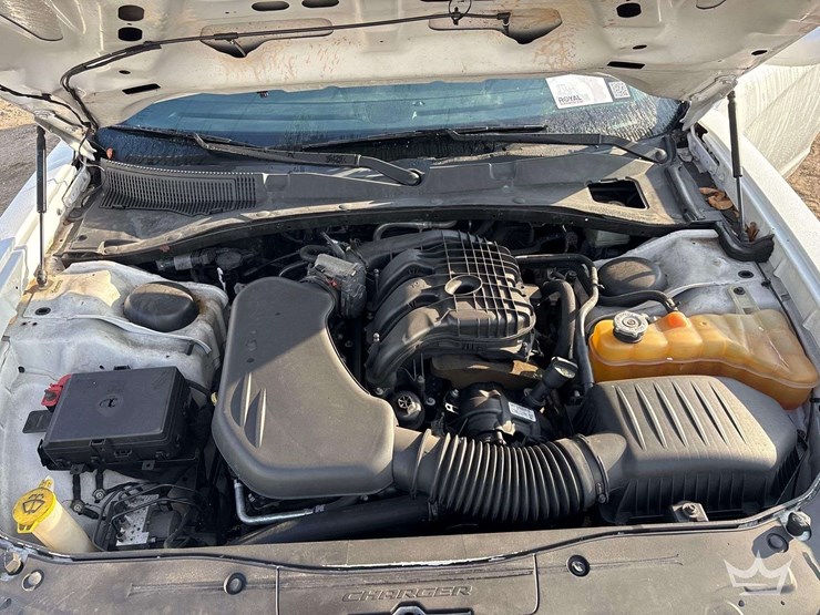 2017-dodge-charger-sedan-image-7