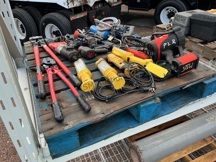pallet-of-asst-tools-image-1