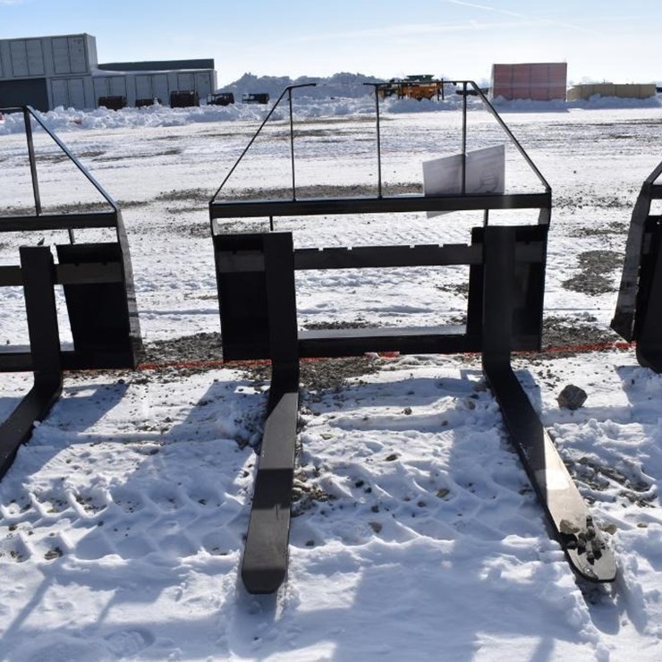 AGT INDUSTRIAL PALLET FORK ATTACHMENT 41845