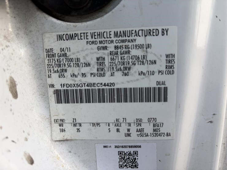 2011-ford-f550-image-18