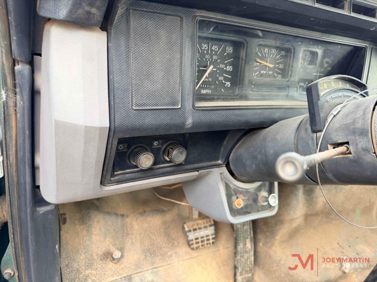 1995-ford-f-series-water-truck-image-22