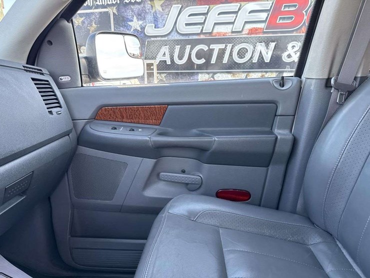 2006-dodge-ram-2500-image-14