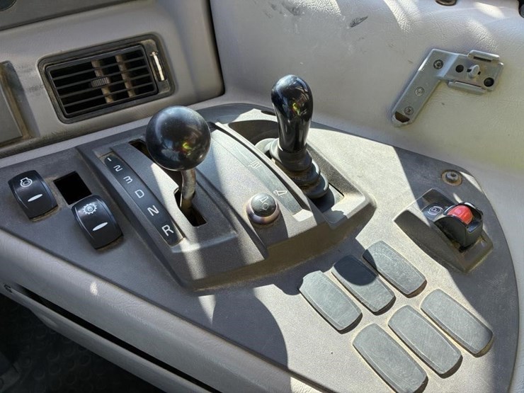 2018-volvo-a45g-image-27