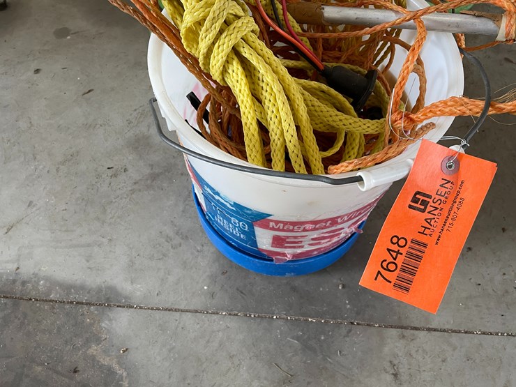 #7648-•-bucket-of-ropes-image-2