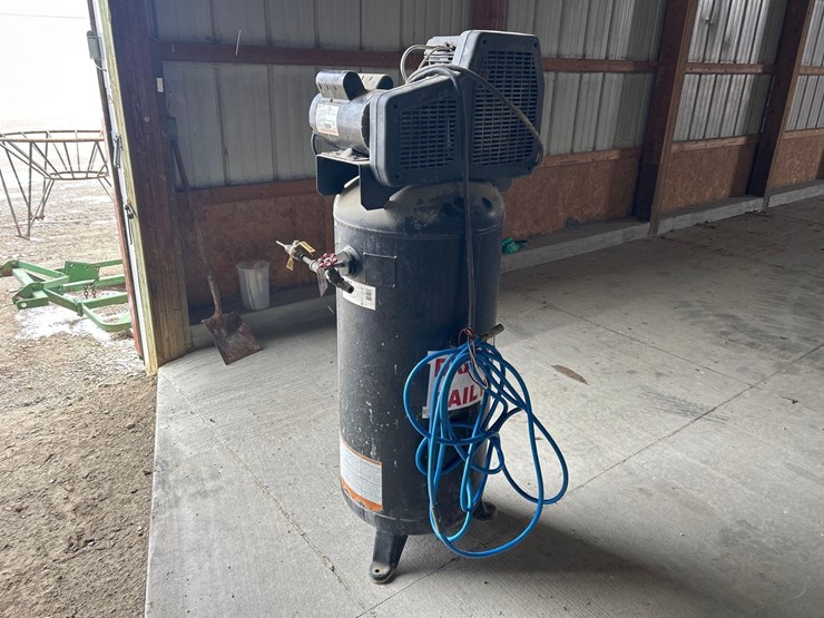 60-gal.-upright-air-compressor-image-2