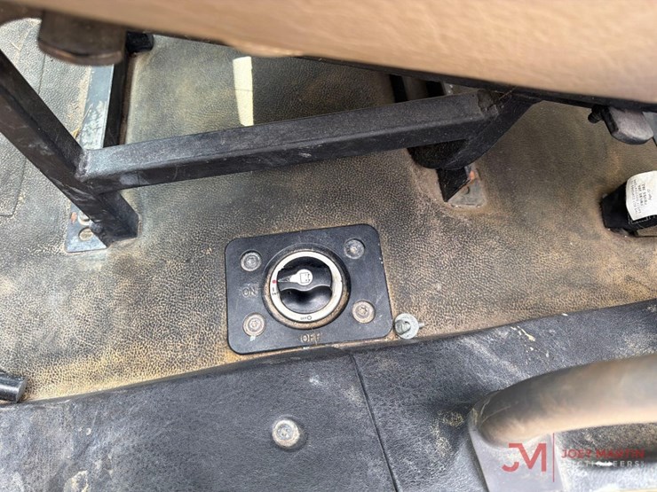 2018-freightlinerwater-truck-image-19