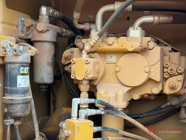 2014-caterpillar-320el-image-30