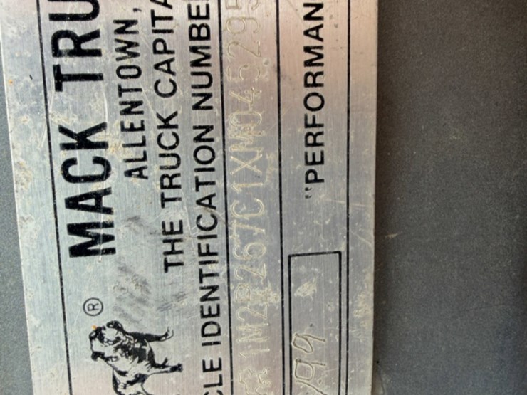 1999-mack-mixer-image-13