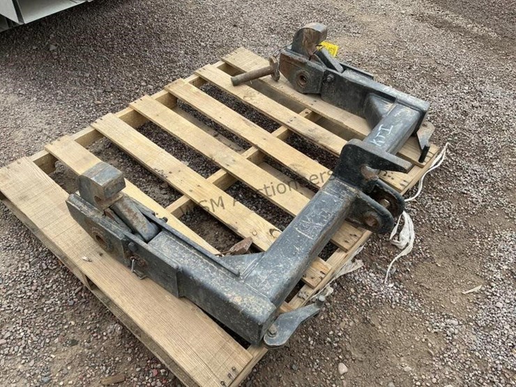 3-point-hitch-quick-coupler-image-4