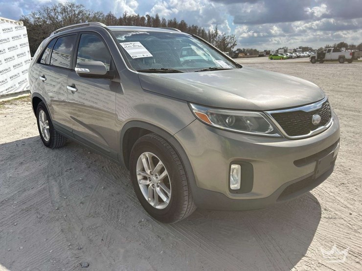 2014-kia-sorento-image-2