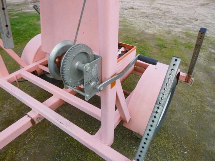 wanco-wtsp-towable-arrow-board-image-10