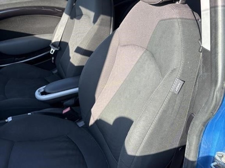 2009-mini-cooper-s-car-image-9