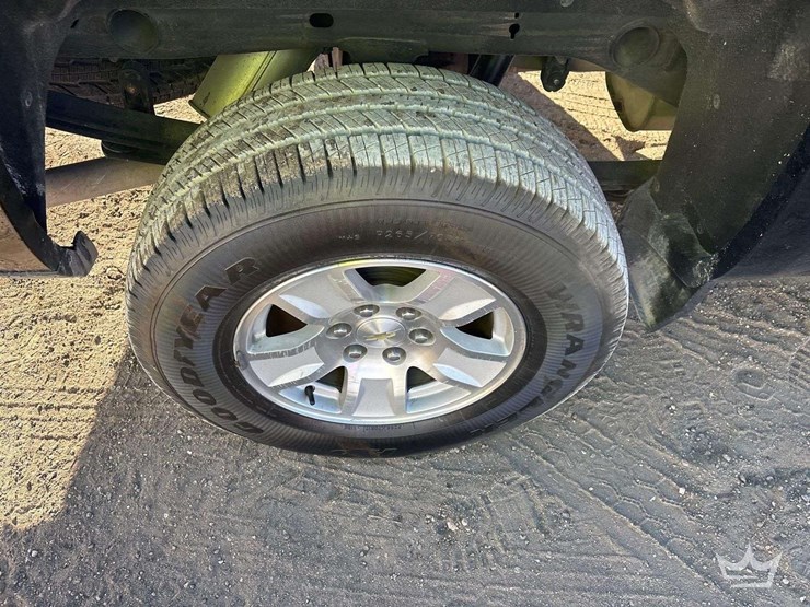 2019-chevrolet-silverado-1500-image-23