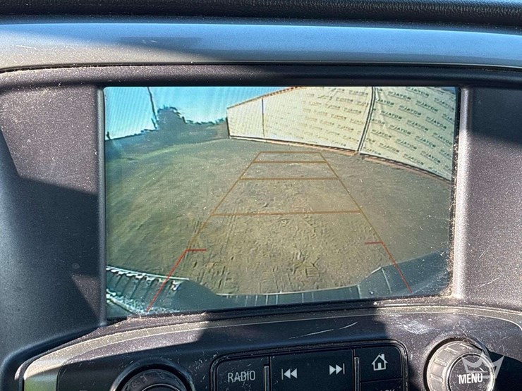 2019-chevrolet-silverado-1500-image-18