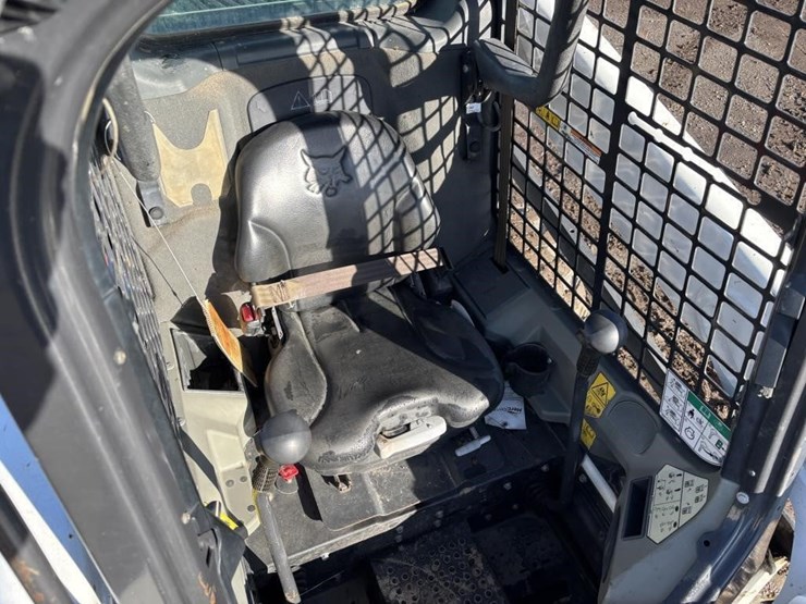 2021-bobcat-s590-image-8