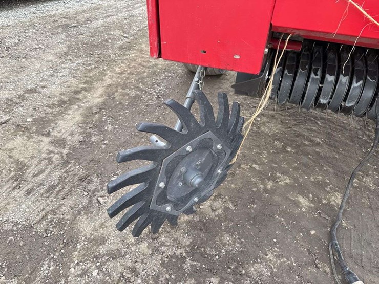 massey-ferguson-1745-image-9