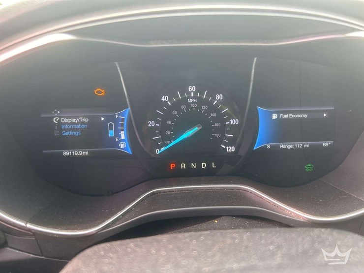 2017-ford-fusion-hybrid-sedan-image-15