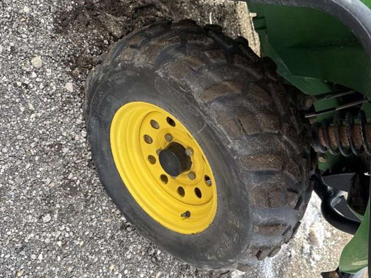 john-deere-gator-image-10