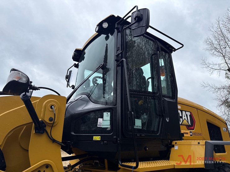 2026-caterpillar-926-image-17