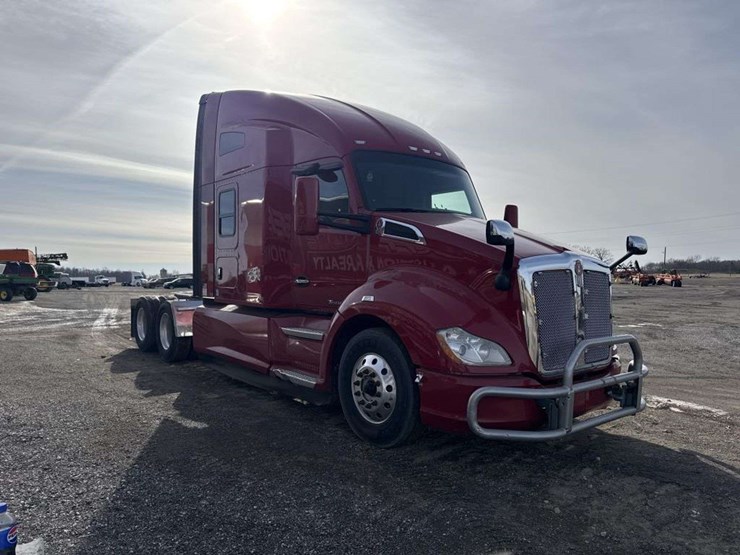2019-kenworth-t680-image-6
