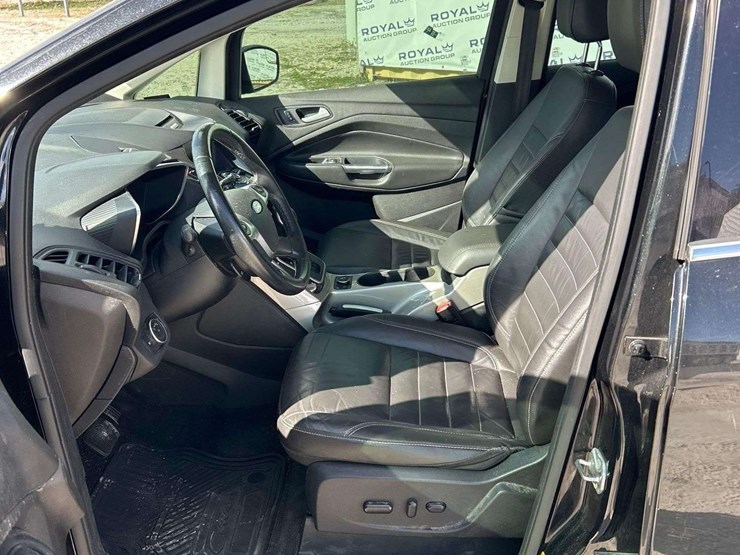 2015-ford-c-max-hatchback-image-8