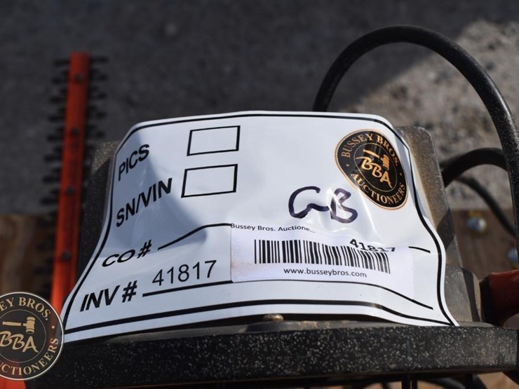 electric-light-and-hedge-trimmers-41817-image-6