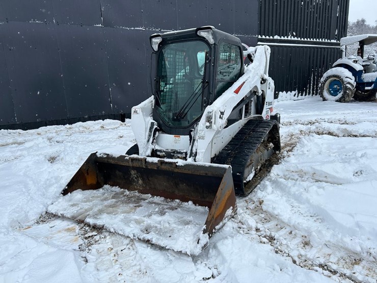2020-bobcat-t595-image-8