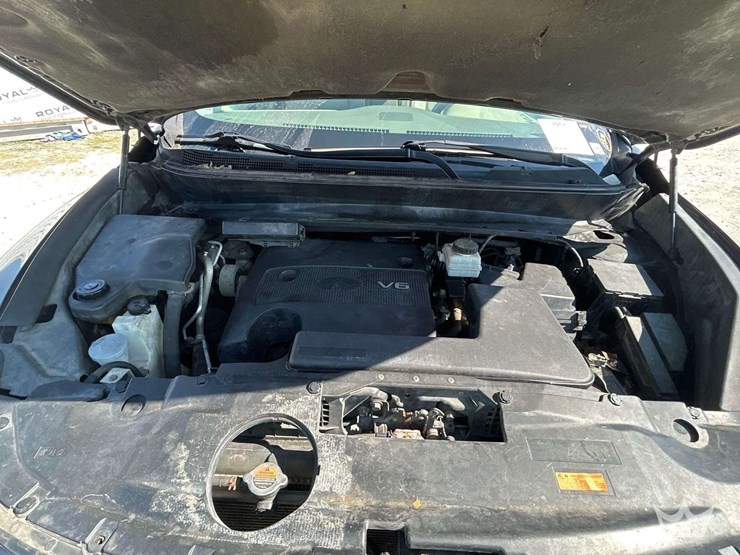 2013-infiniti-jx35-awd-suv-image-7