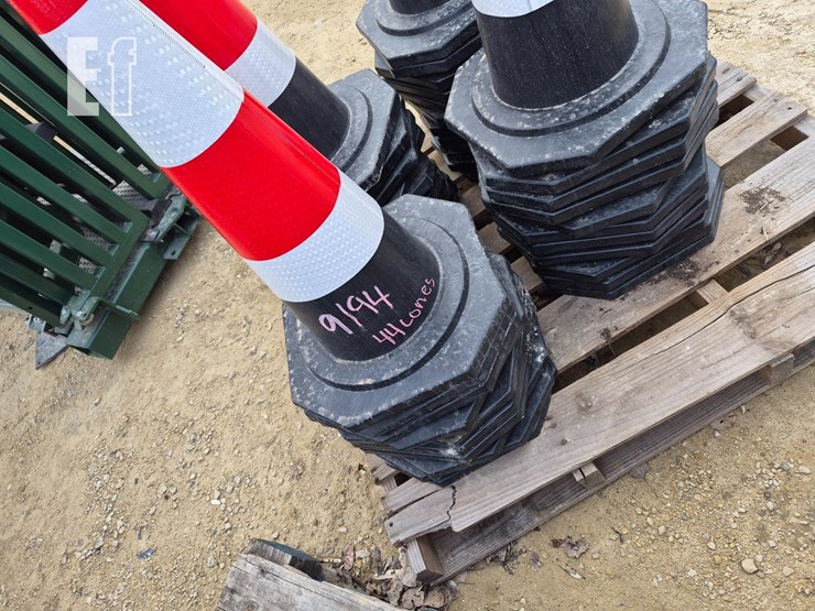 (44)-traffic-cones-image-1