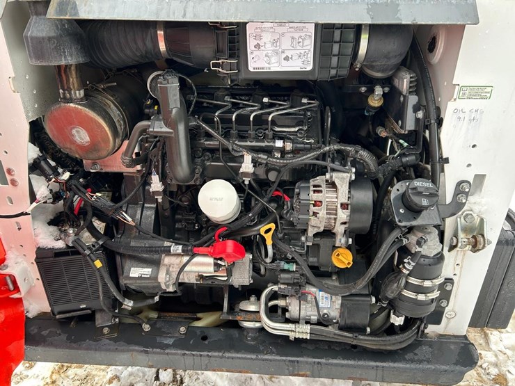 2020-bobcat-t595-image-16
