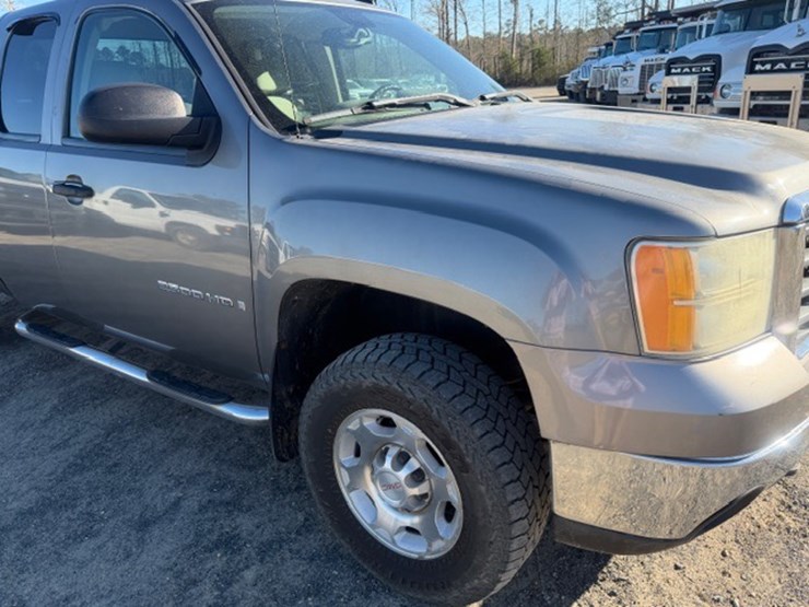 2007-gmc-2500-image-18