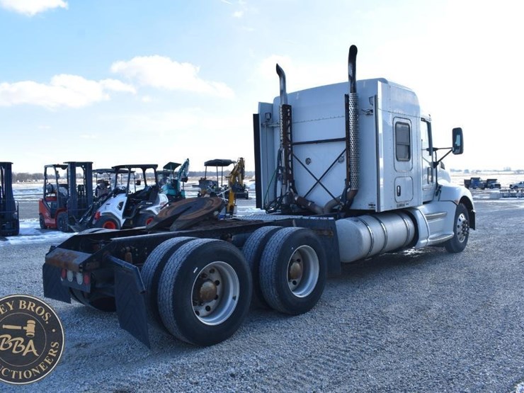 2012-kenworth-t660-image-11